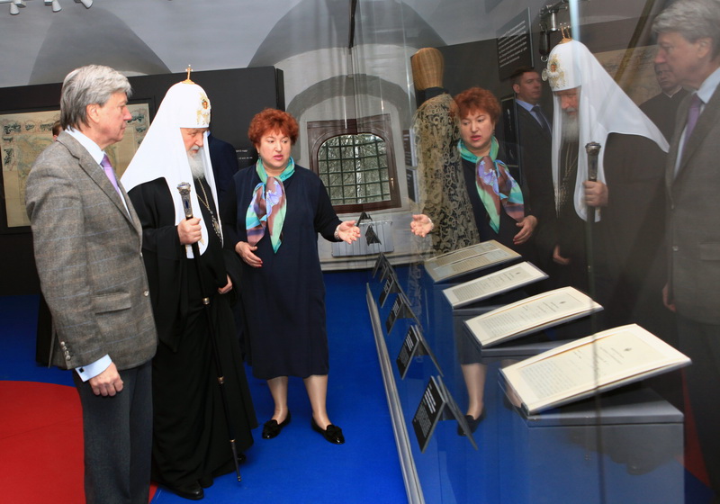 Патриарх посетил в Коломенском выставку "Державная заступница"