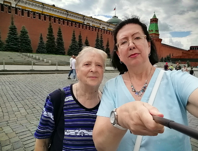 Московское долголетие помогает найти друзей